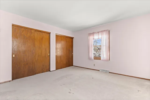 $329,900 | 214 South Regis Road, Saukville, WI 53080