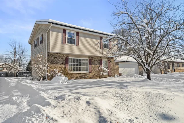 $329,900 | 214 South Regis Road, Saukville, WI 53080