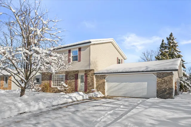 $329,900 | 214 South Regis Road, Saukville, WI 53080