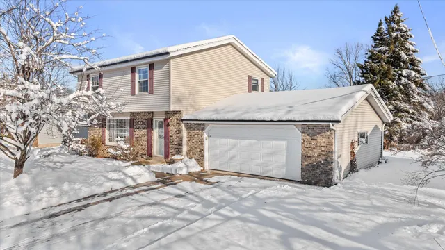 $329,900 | 214 South Regis Road, Saukville, WI 53080