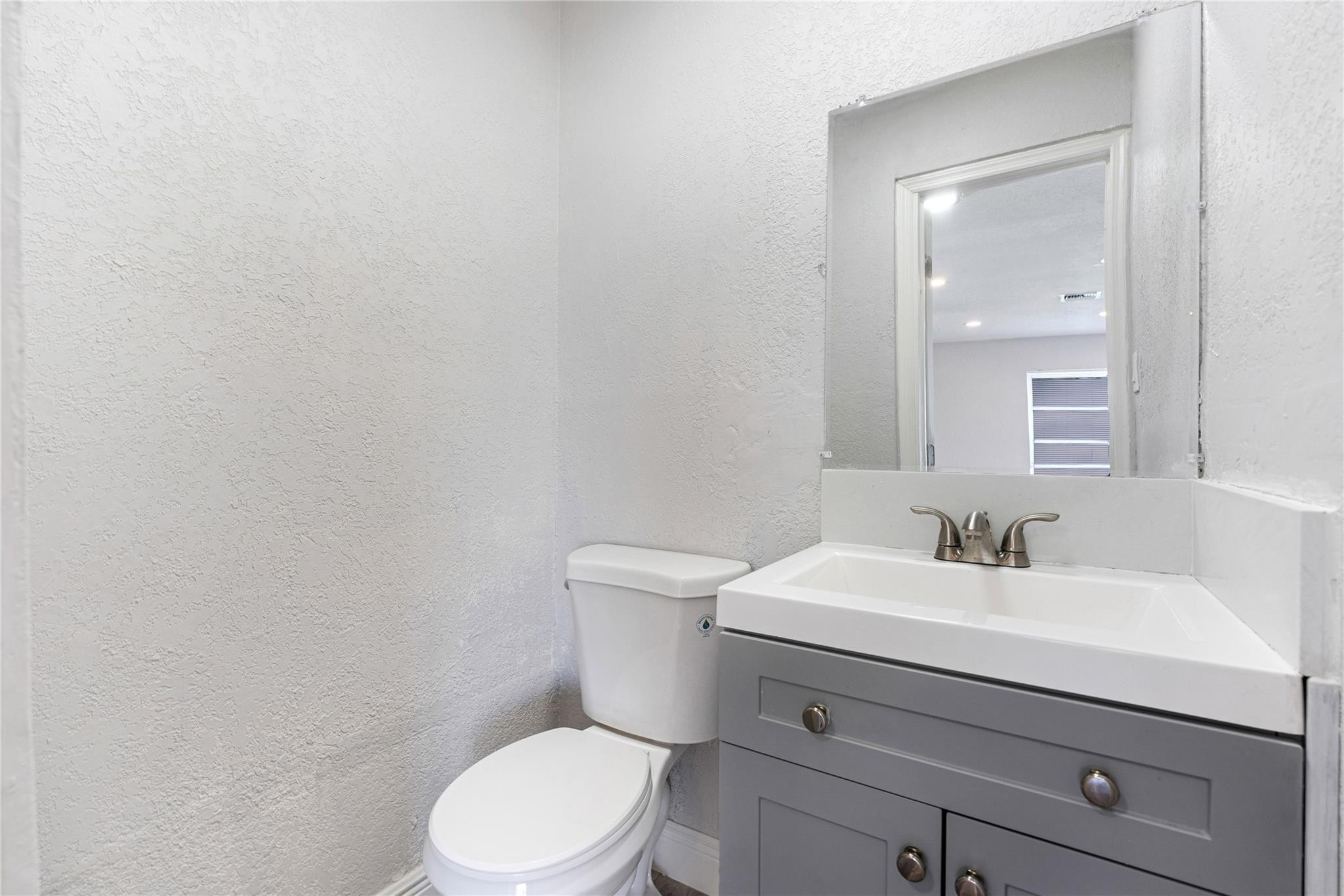 1465 West 34th Street Riviera Beach, FL 33404 - Photo 12 of 16 Photo 12