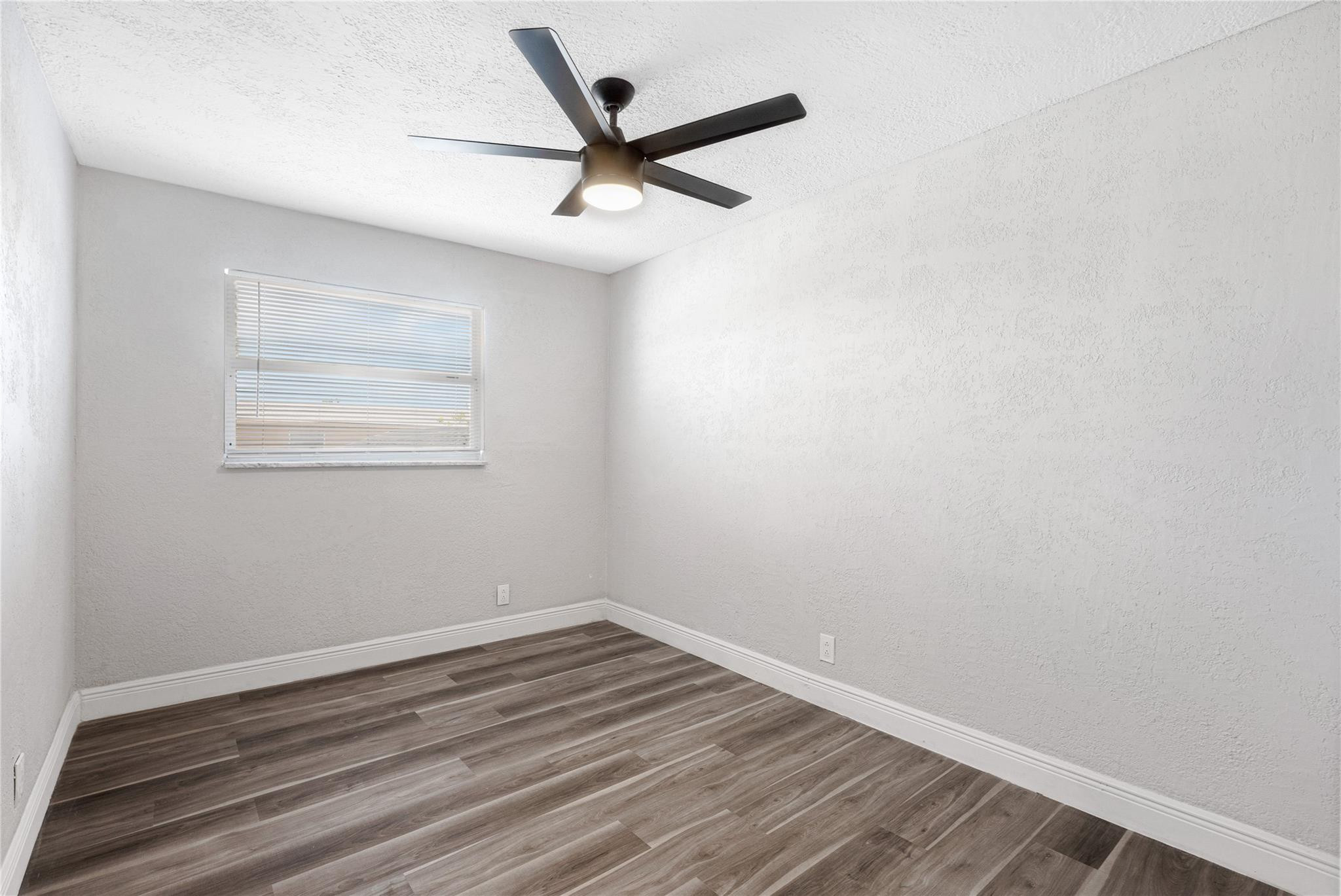 1465 West 34th Street Riviera Beach, FL 33404 - Photo 7 of 16 Photo 7