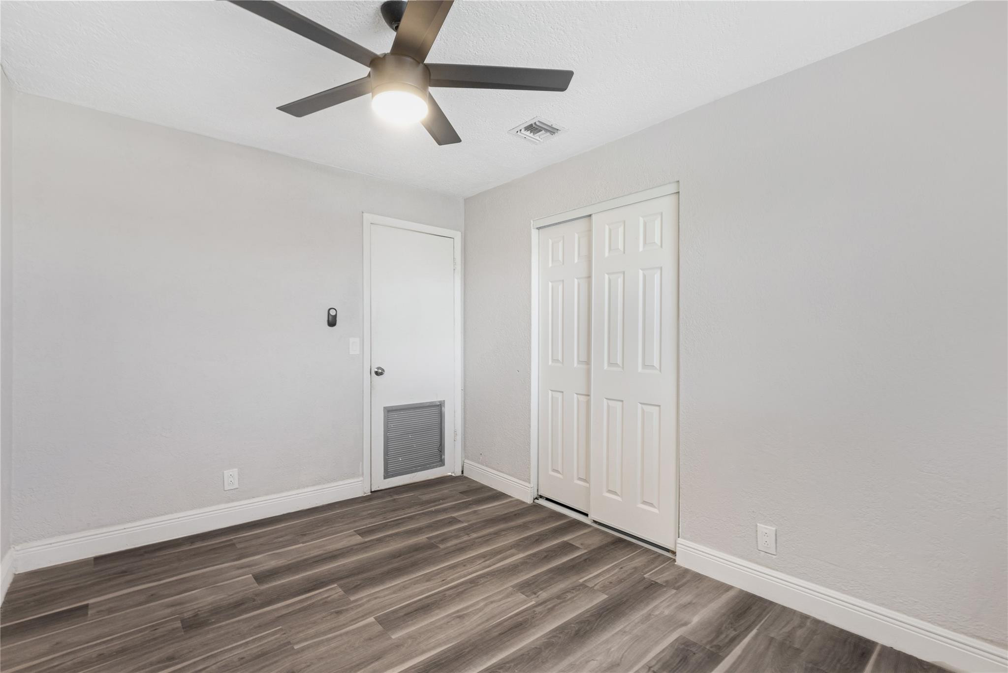 1465 West 34th Street Riviera Beach, FL 33404 - Photo 8 of 16 Photo 8