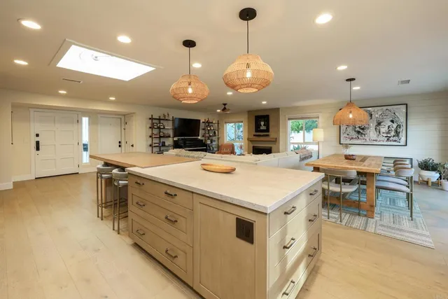 $7,900 | 667 Solana Hills Court, Solana Beach, CA 92075