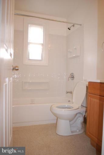 415 Old Home Road Baltimore, MD 21206 - Photo 14 of 23 Bath #1