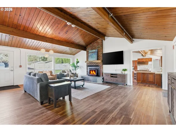 $1,250,000 | 19824 South Butte Road, Beavercreek, OR 97004