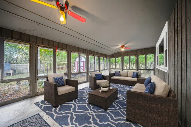 $325,000 | 491 Maple Avenue, Carpentersville, IL 60110