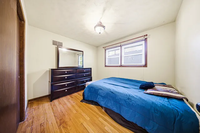 $325,000 | 491 Maple Avenue, Carpentersville, IL 60110