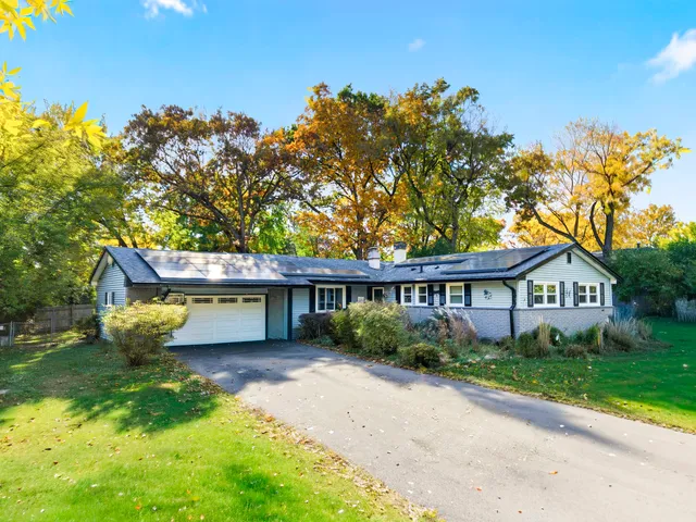 $325,000 | 491 Maple Avenue, Carpentersville, IL 60110