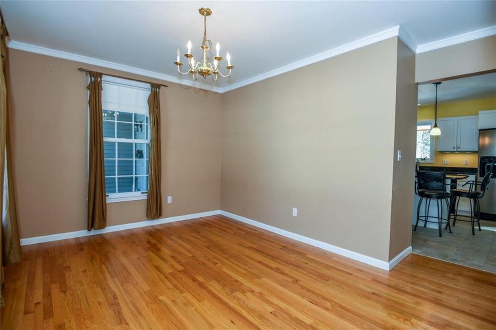17 Ridgeway Road Scarborough, ME 04074 - Photo 12 of 33 Dining room
