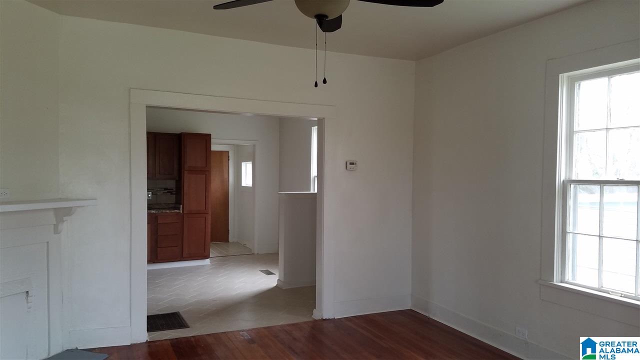 809 Ave I Bessemer, AL 35020 - Photo 3 of 11