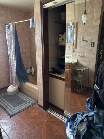 a view of walk in closet