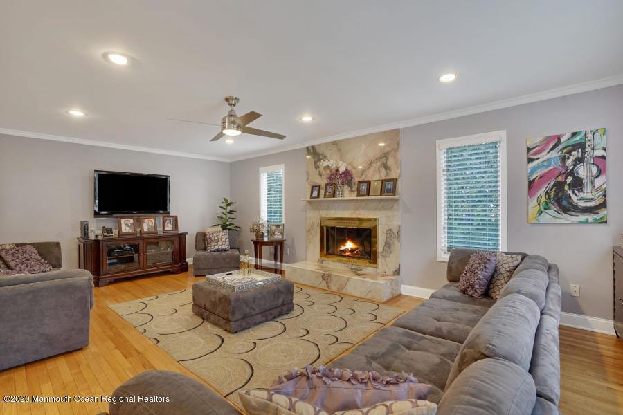 90 Georgetown Road Eatontown, NJ 07724 - Photo 13 of 18 20191202223405020865000000-o