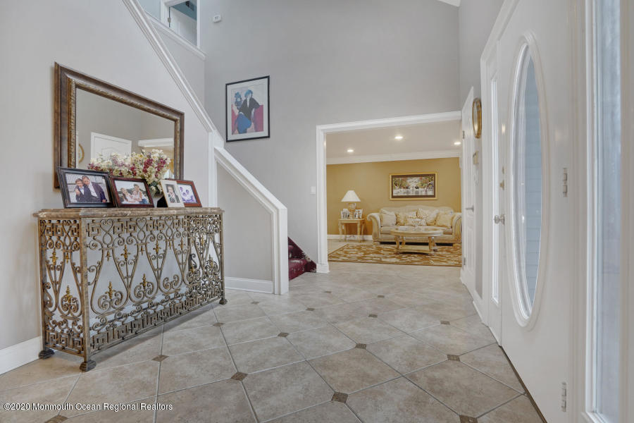 90 Georgetown Road Eatontown, NJ 07724 - Photo 5 of 18 20191202223400132202000000-o