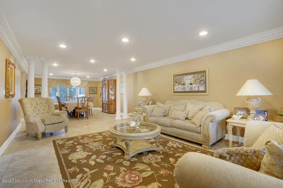 90 Georgetown Road Eatontown, NJ 07724 - Photo 7 of 18 20191202223401188518000000-o