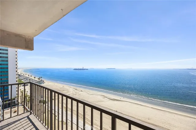 $949,000 | 1750 East Ocean Boulevard, Unit 1405, Long Beach, CA 90802