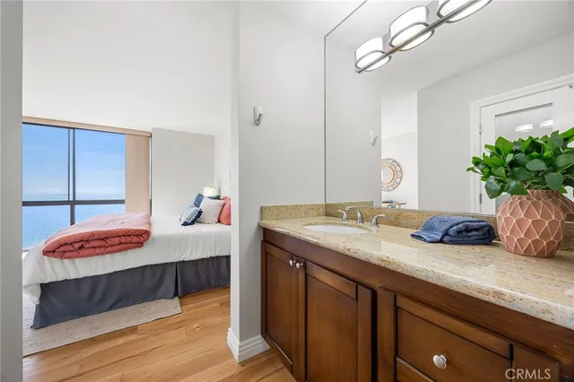$949,000 | 1750 East Ocean Boulevard, Unit 1405, Long Beach, CA 90802