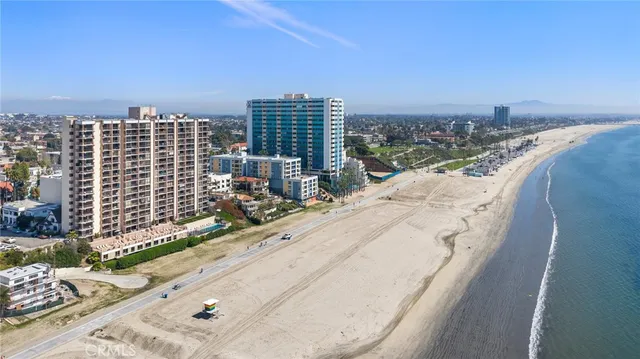 $949,000 | 1750 East Ocean Boulevard, Unit 1405, Long Beach, CA 90802