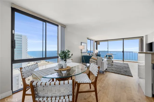 $949,000 | 1750 East Ocean Boulevard, Unit 1405, Long Beach, CA 90802