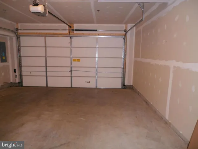 a view of a garage