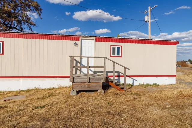 $70,000 | 15610 West Sr 2 Highway, Unit E2, Medical Lake, WA 99022
