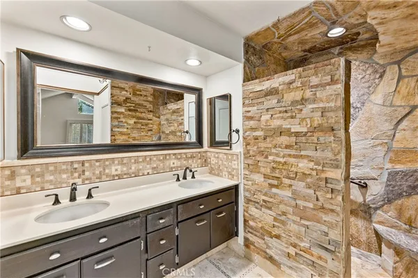 $1,100,000 | 784 Canyon Wash Drive, Pasadena, CA 91107