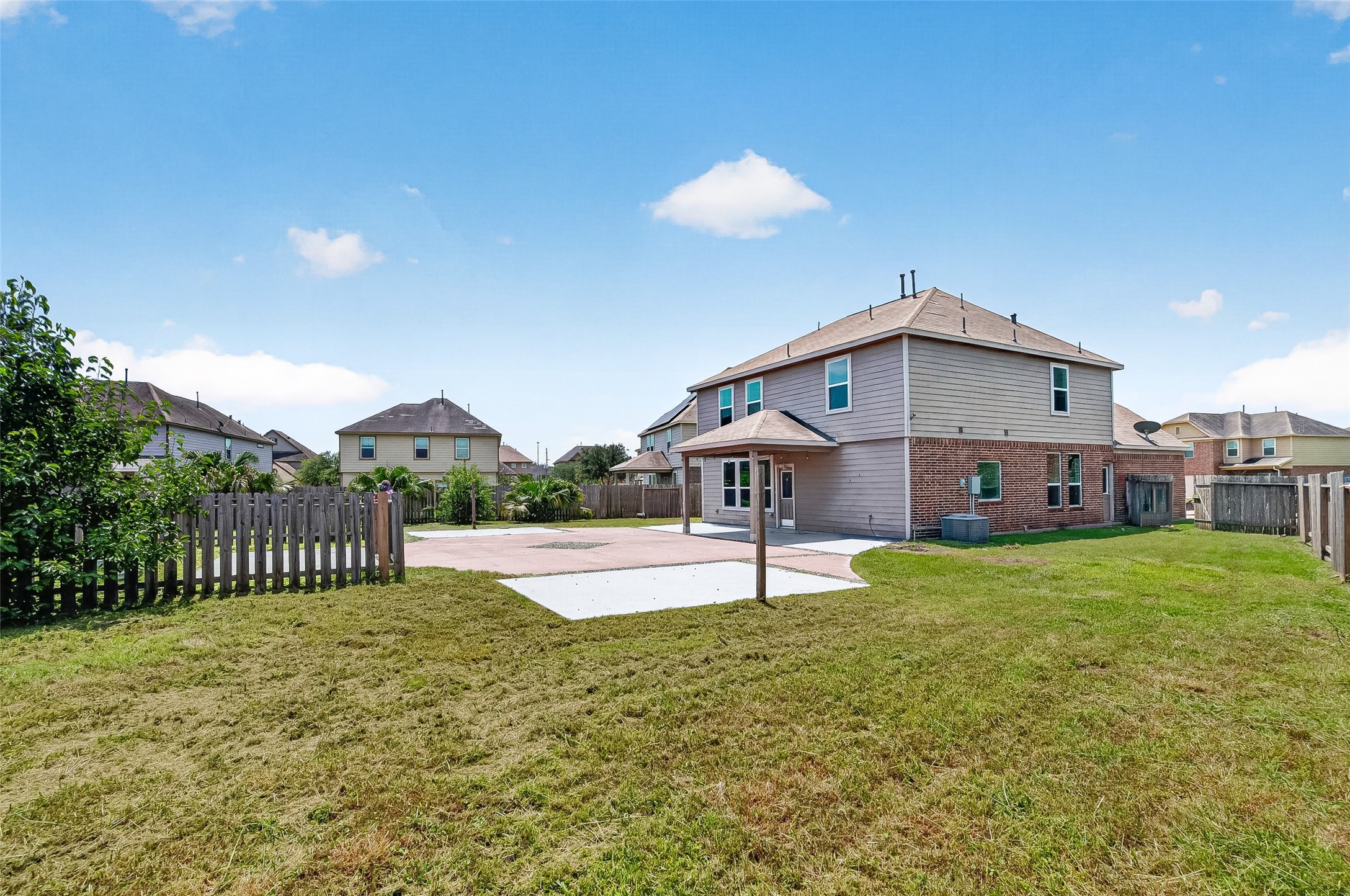 2702 Modano Court Fresno, TX 77545 - Photo 42 of 46 a house with swimming pool in front of it