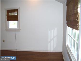 11 Morningside Road Elverson, PA 19520 - Photo 3 of 7 Living Room