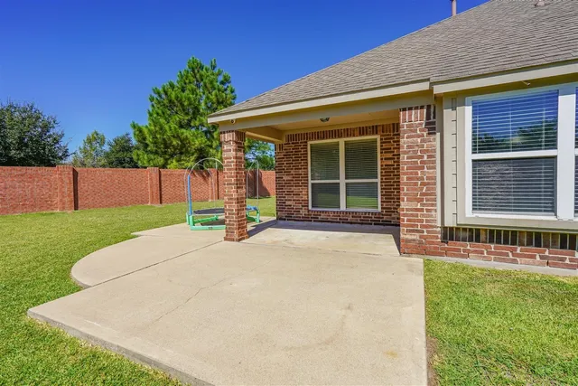 a front view of house with yard
