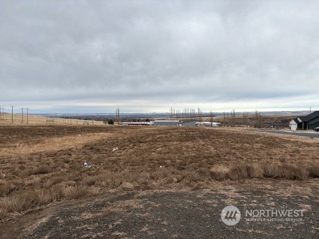 0 Key Boulevard Milton Freewater, OR 97862 - Photo 10 of 18 a view of an ocean beach
