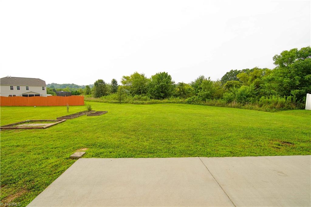 3231 Grandview Club Road Pfafftown, NC 27040 - Photo 5 of 34 Gallery Image 5