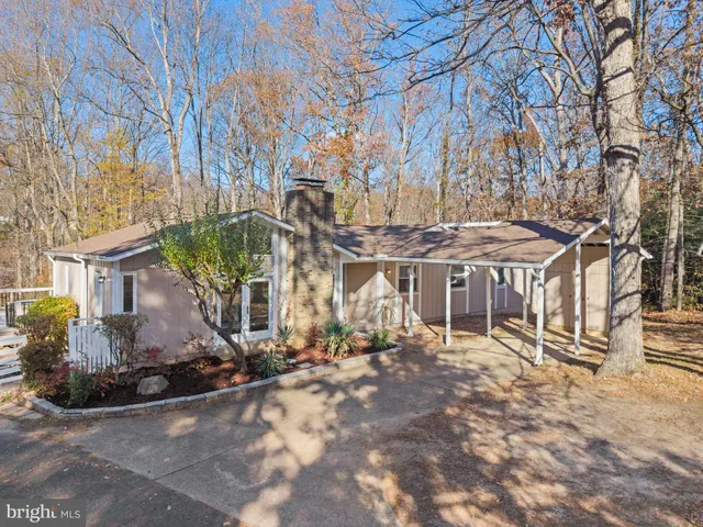 $635,000 | 12610 Westport Lane, Woodbridge, VA 22192