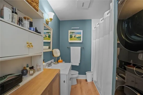 $2,600 | 12 Catherine Street, Unit 3, Newport, RI 02840