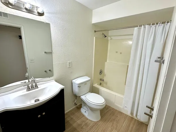 $1,995 | 2844 West Marlette Avenue, Phoenix, AZ 85017