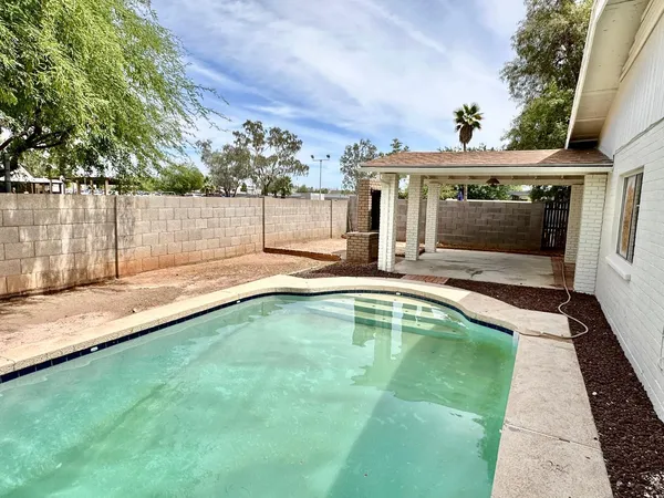 $1,995 | 2844 West Marlette Avenue, Phoenix, AZ 85017
