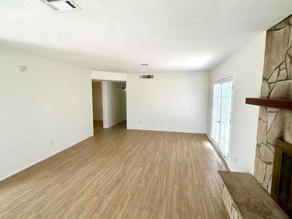 $1,995 | 2844 West Marlette Avenue, Phoenix, AZ 85017