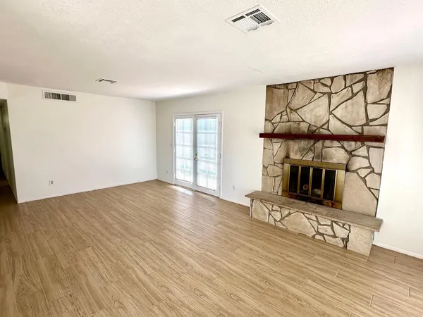 $1,995 | 2844 West Marlette Avenue, Phoenix, AZ 85017