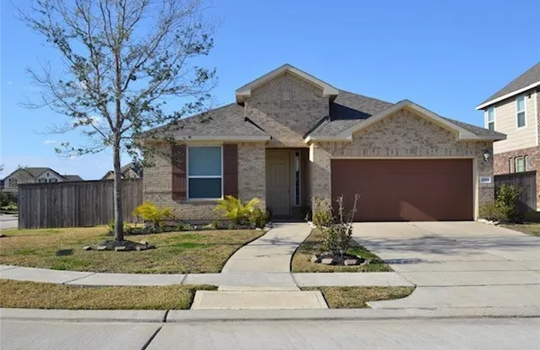 $2,400 | 2014 Hughes Ranch Road, Pearland, TX 77089