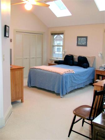 38 Clearwater Road Brookline, MA 02467 - Photo 14 of 17