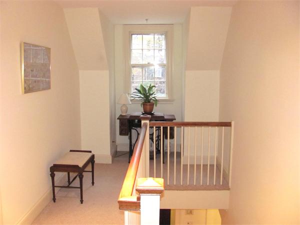 38 Clearwater Road Brookline, MA 02467 - Photo 9 of 17