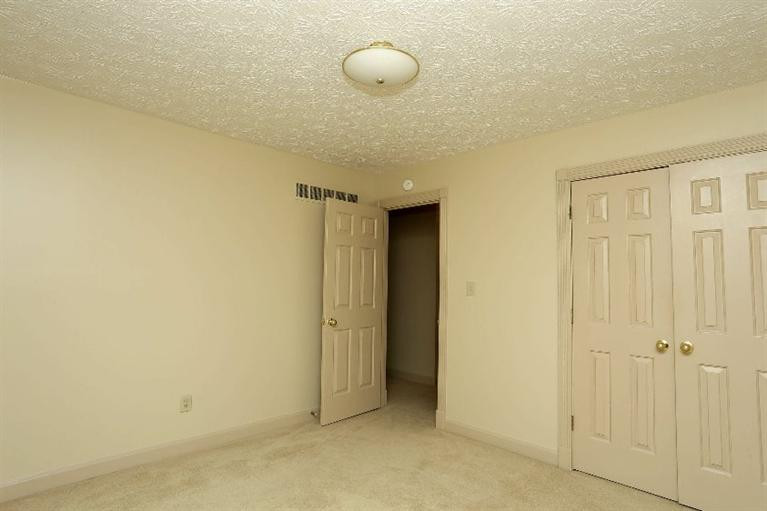 4104 Heartwood Road Lexington, KY 40515 - Photo 19 of 29 Photo 19