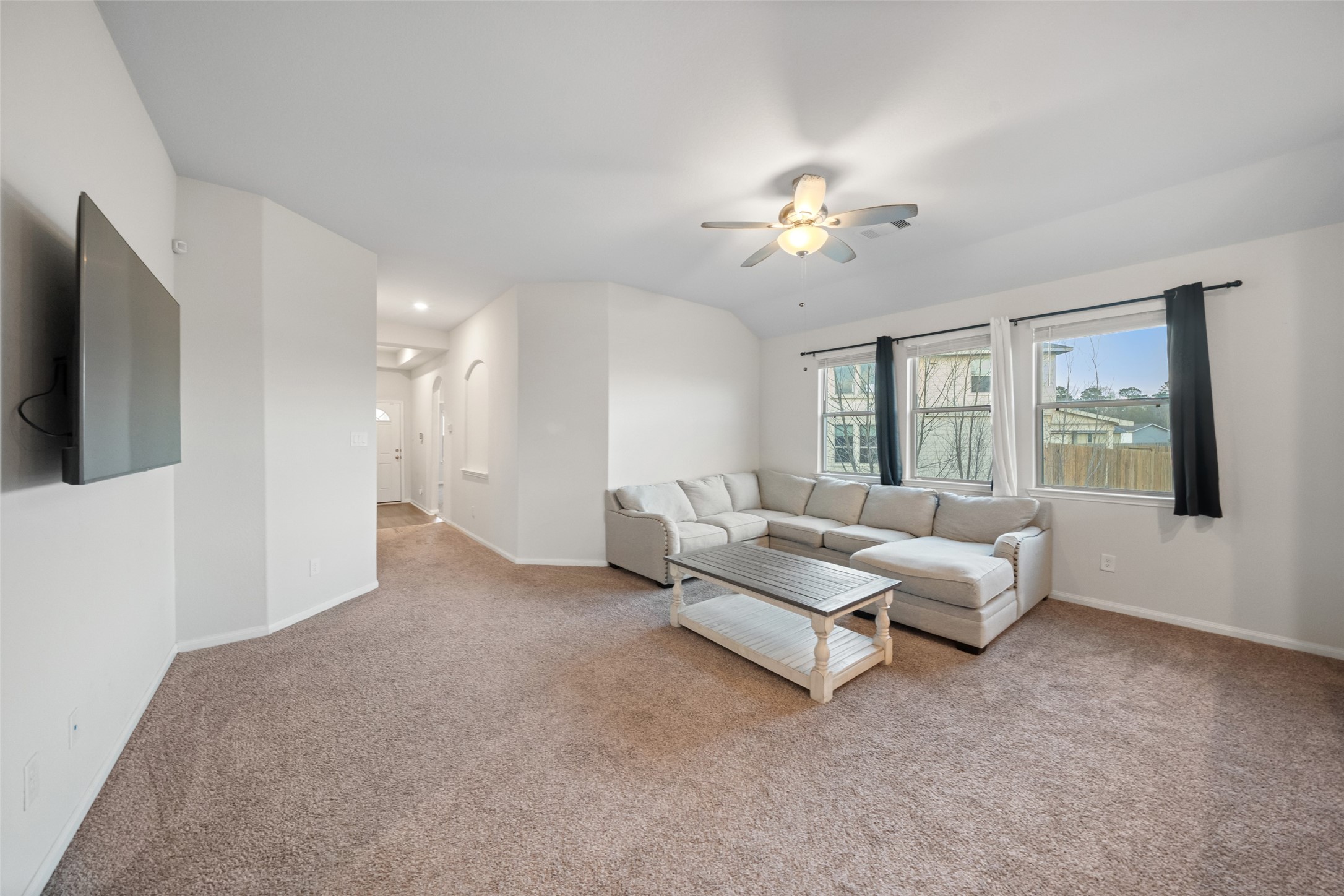 14156 Kamilia Road Conroe, TX 77306 - Photo 7 of 33