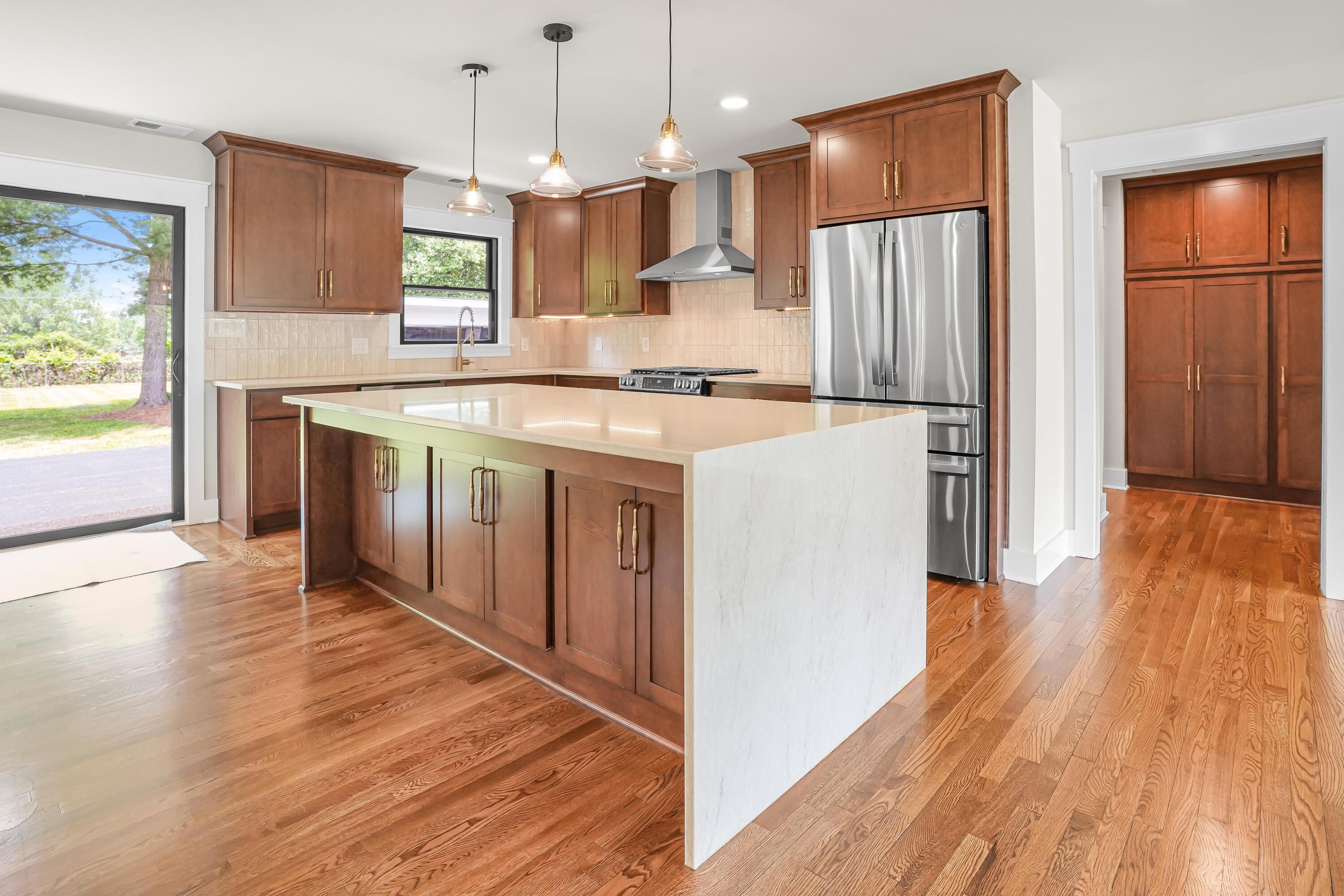 1913 Fontaine Road Lexington, KY 40502 - Photo 6 of 57 DSC08795