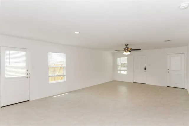 $1,645 | 2909 Greenhorn Avenue, Crandall, TX 75114