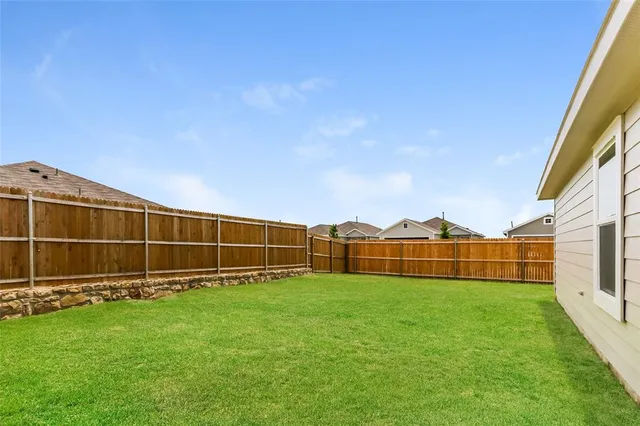 $1,645 | 2909 Greenhorn Avenue, Crandall, TX 75114