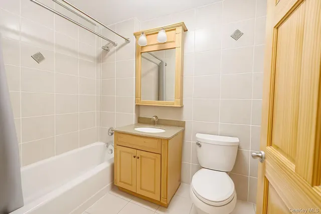 $598,000 | 46-06 88th Street, Unit 5B | Elmhurst