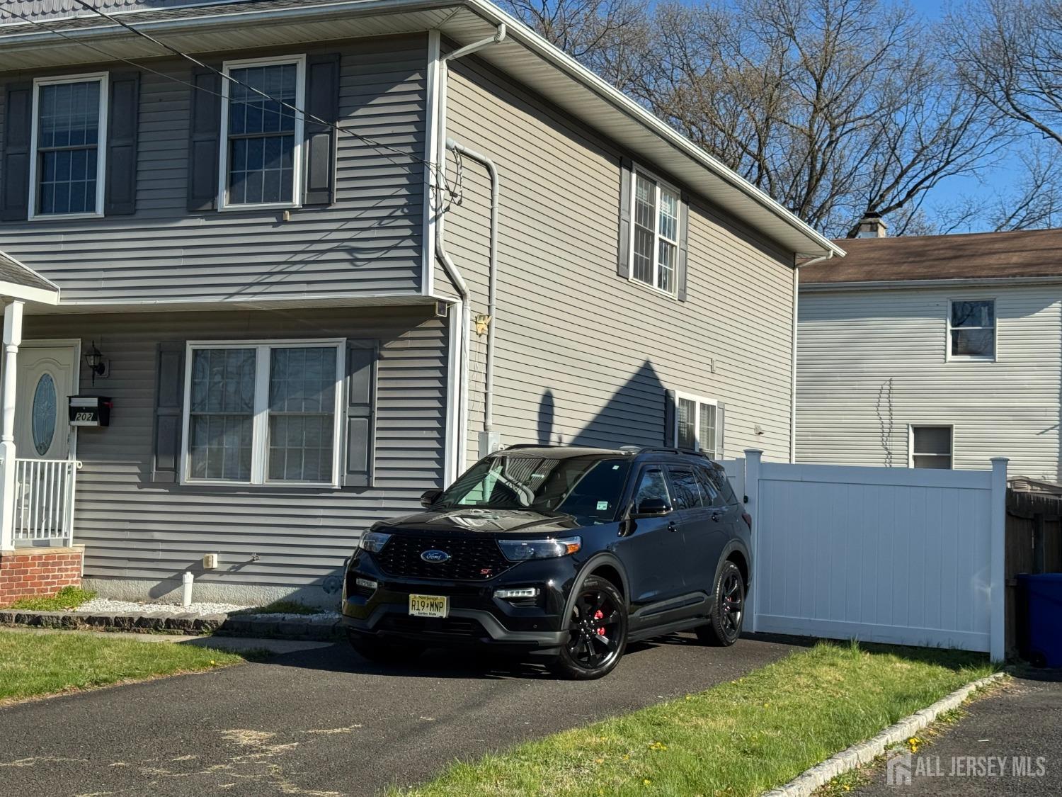 202 Runyon Avenue Middlesex, NJ 08846 - Photo 2 of 30