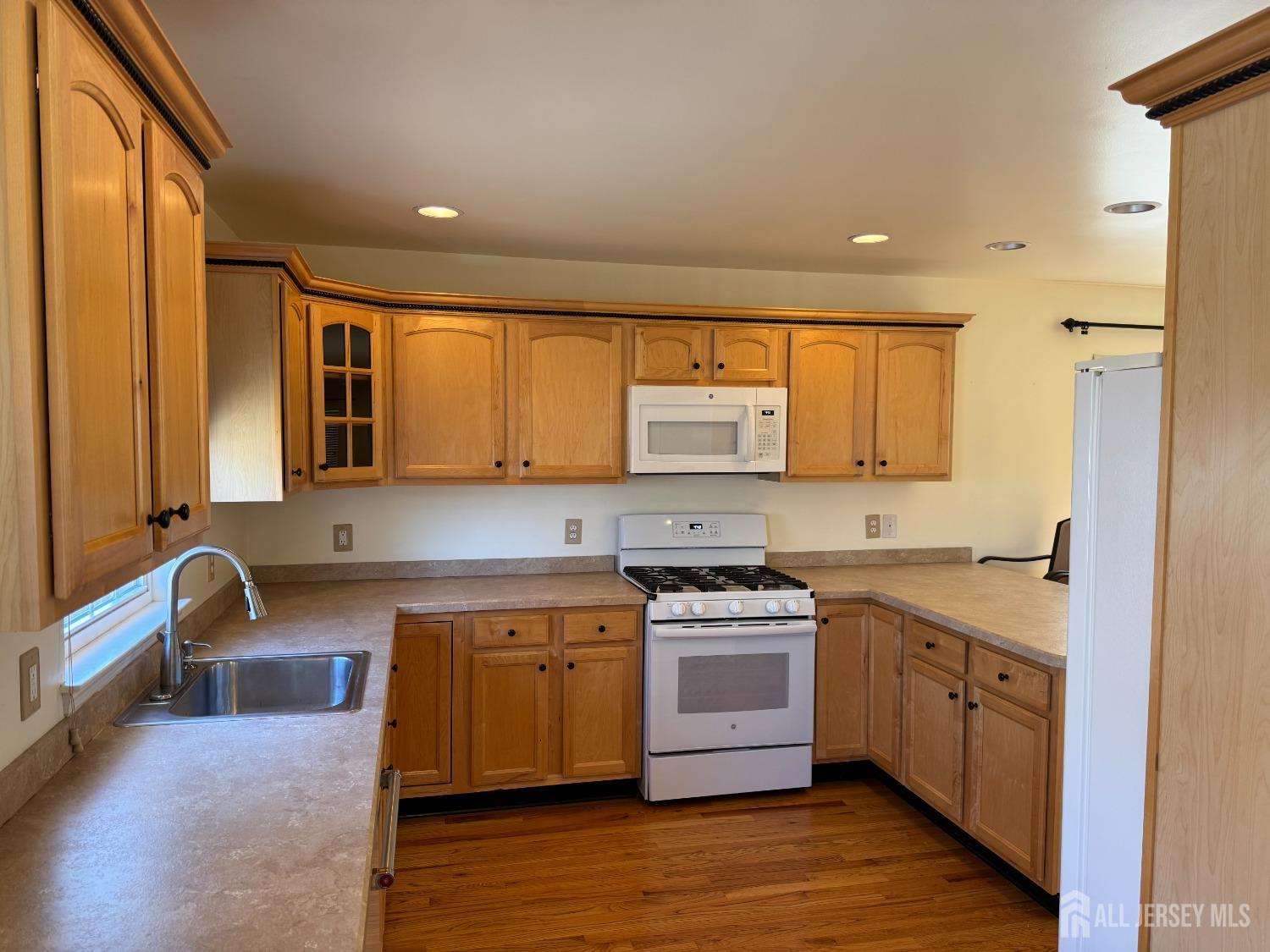 202 Runyon Avenue Middlesex, NJ 08846 - Photo 6 of 30