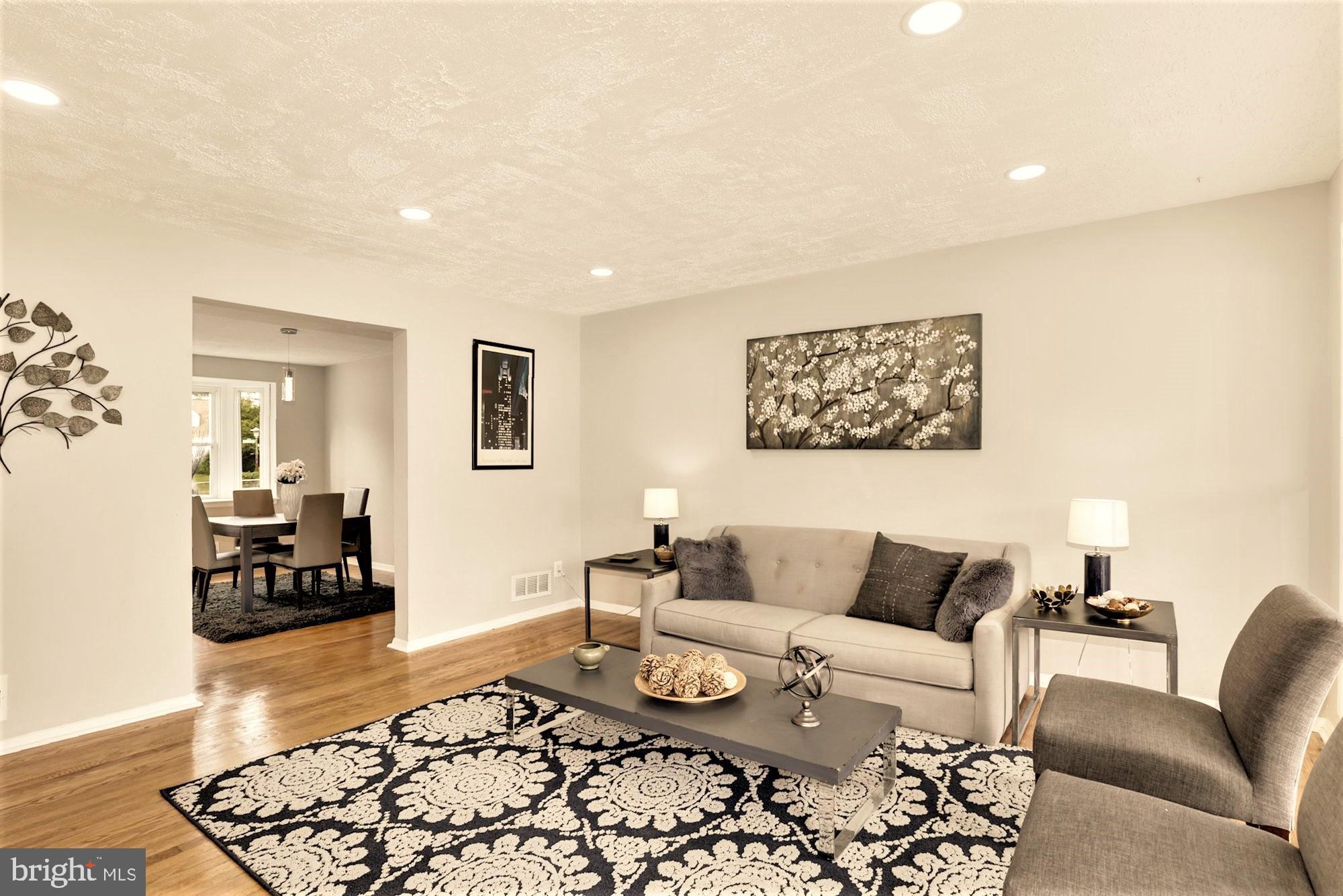 1120 Hollen Road Baltimore, MD 21239 - Photo 4 of 23 View to Dining Room