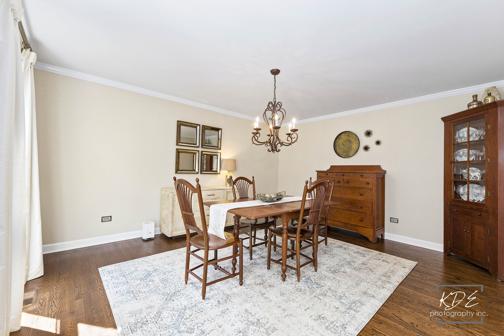 1403 Carlyle Road Naperville, IL 60564 - Photo 4 of 31 a view of a dining room with furniture